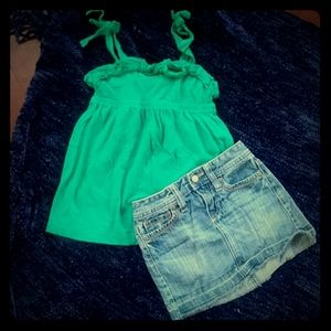 Old Navy Matching Sets - Girls size 6 Old Navy Tank and Jean skirt Old Navy Matching Sets - Girls size 6 Old Navy Tank and Jean skirt
